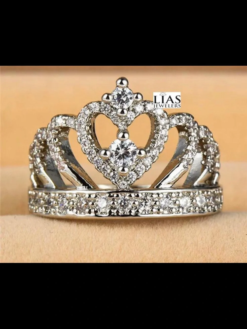 New 18k white gold engagement ring crown